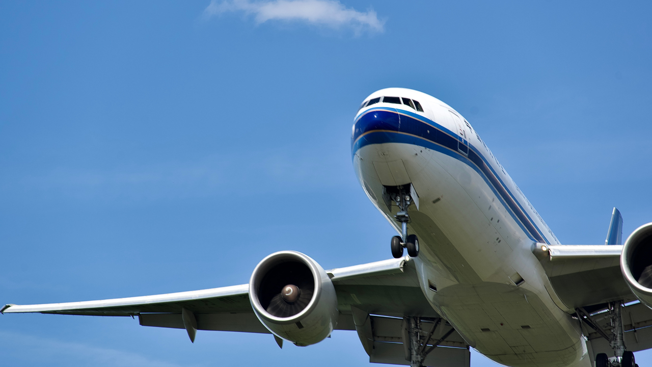 Le rétablissement des approvisionnements en kérosène prendra des mois même si Ormuz rouvre, avertit l’IATA