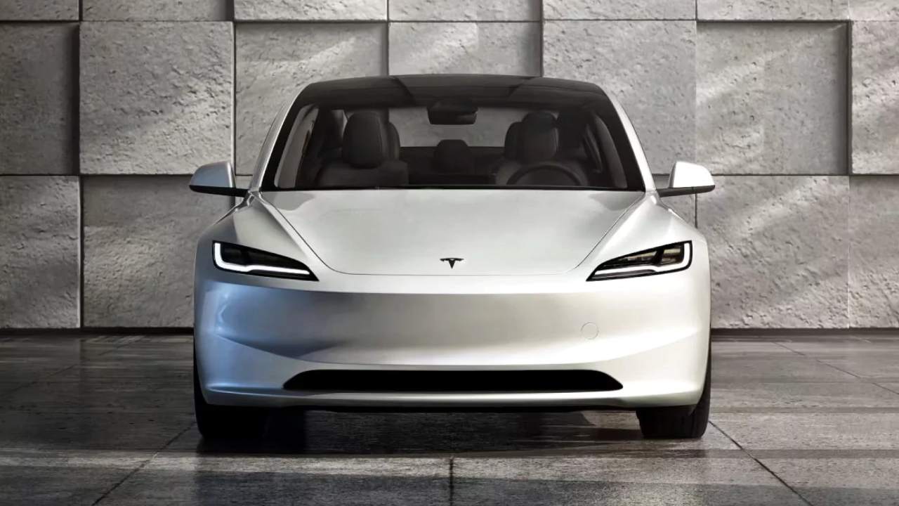 Tesla chute de 5 % après des livraisons en hausse mais inférieures aux attentes