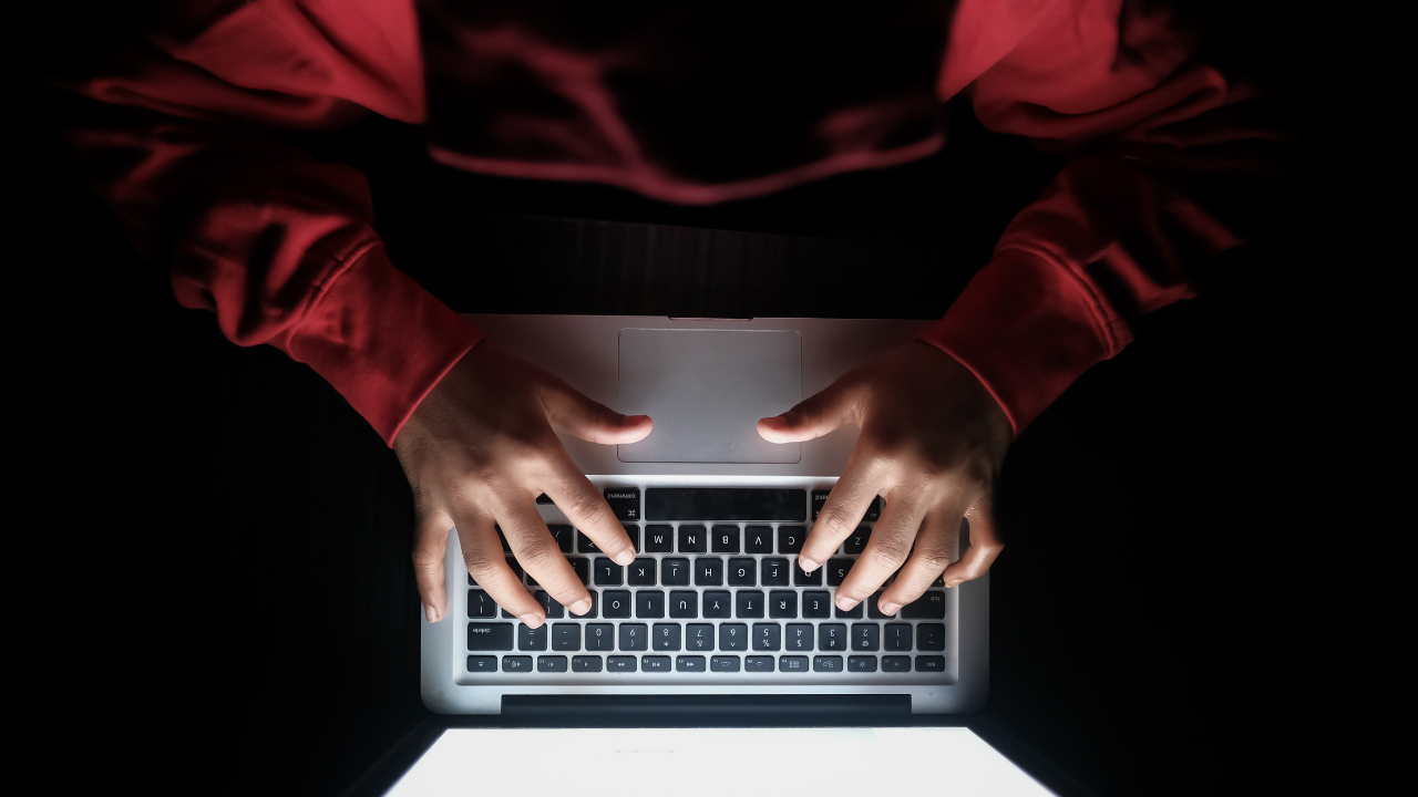 Cyberattaque russe : les États-Unis inculpent un suspect lié à Void Blizzard