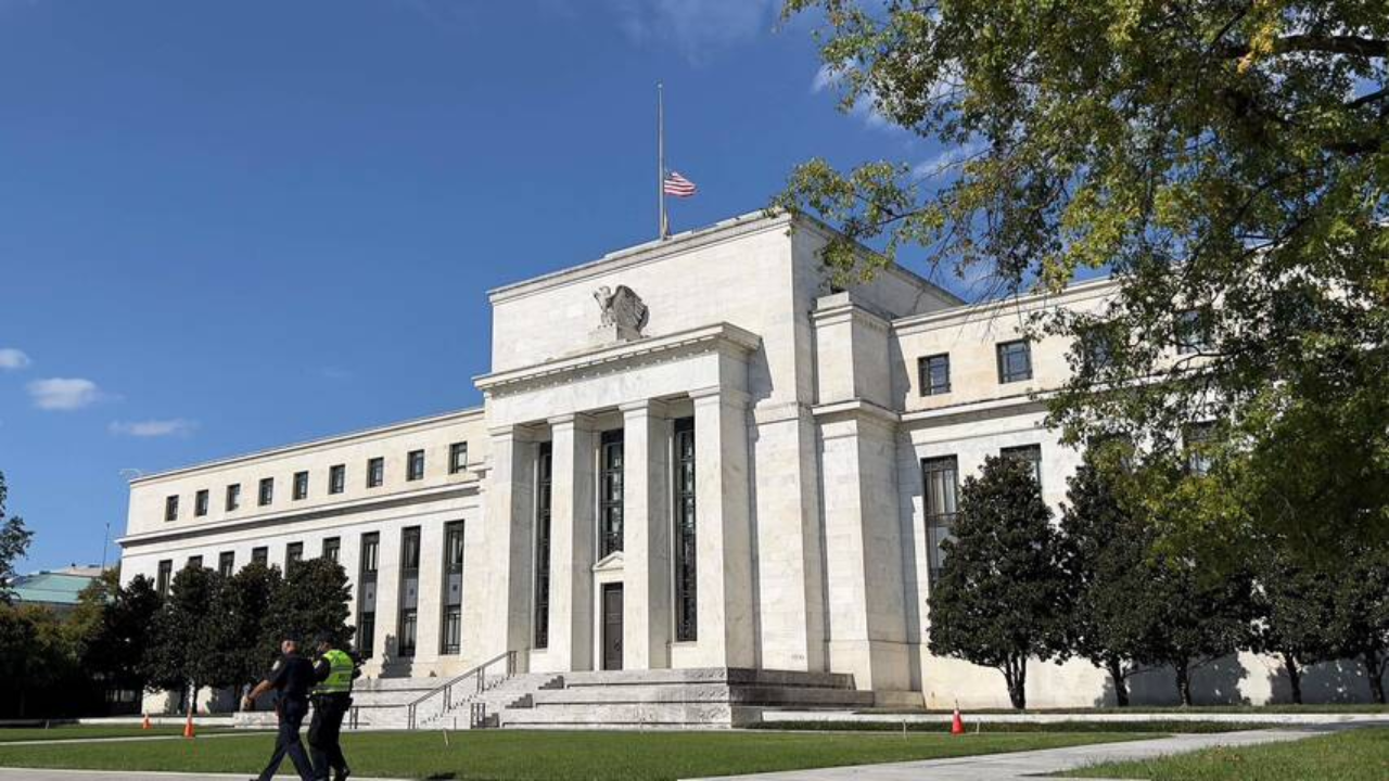 Fed : l’emploi américain relance le risque de hausse des taux malgré l’opposition de Trump