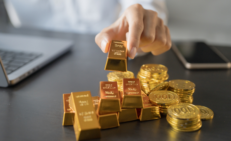 Prix de l’or en hausse avec baisse du dollar, recul des rendements américains et tensions au Moyen-Orient