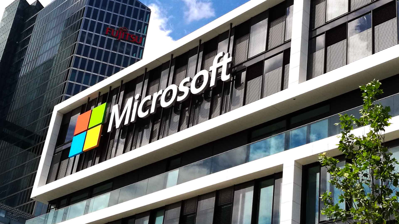 Microsoft accusé d’avoir trompé les investisseurs sur Azure et ses dépenses en IA