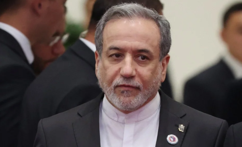 Araghchi en Chine sur fond de guerre coûteuse avec l’Iran