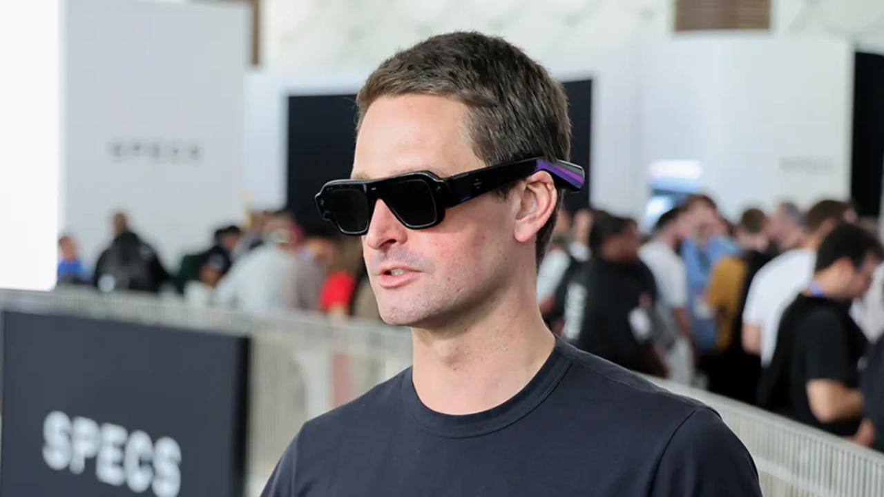 Snap pousse ses lunettes Specs vers l’entreprise avec Nvidia, AWS et Salesforce