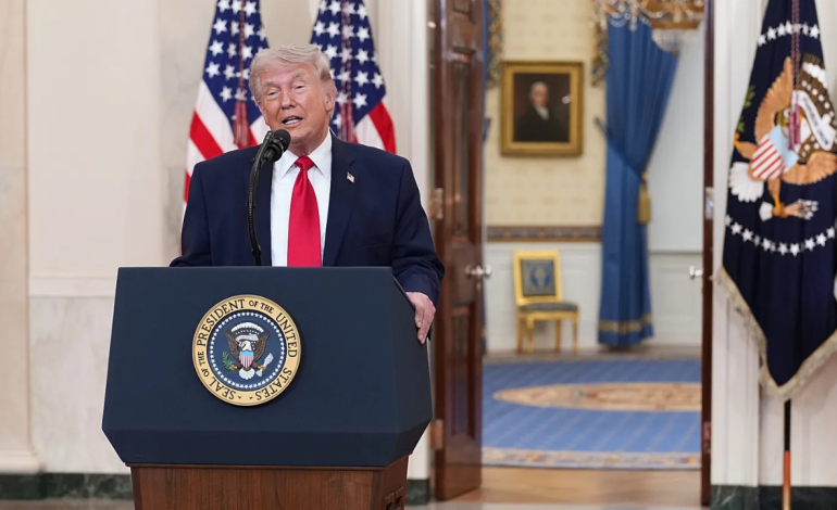 Trump évoque le pétrole iranien sur fond de crise à Hormuz